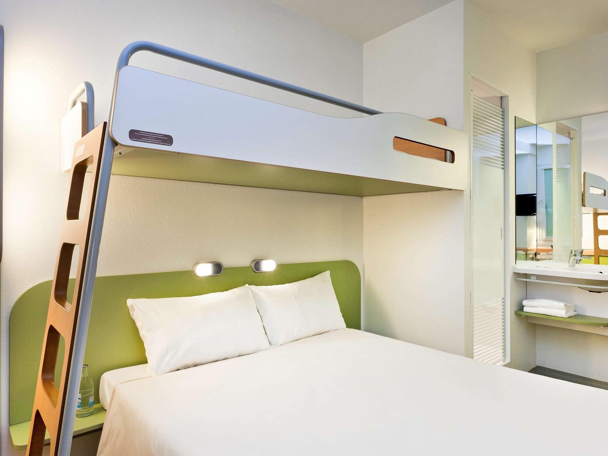 Ibis Budget Tours Nord Екстер'єр фото