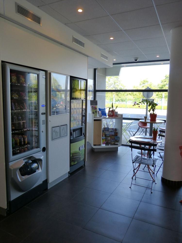 Ibis Budget Tours Nord Екстер'єр фото