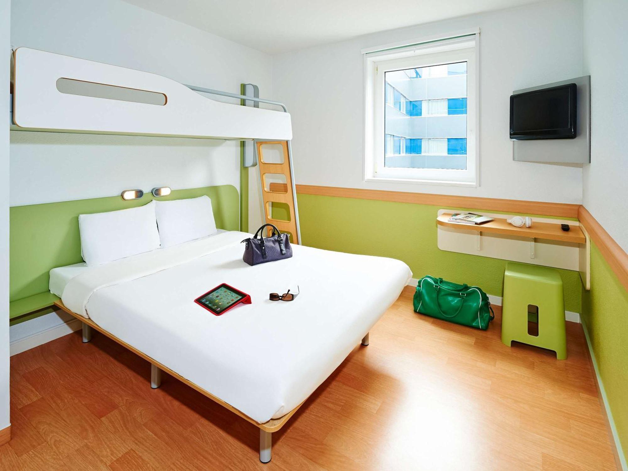 Ibis Budget Tours Nord Екстер'єр фото