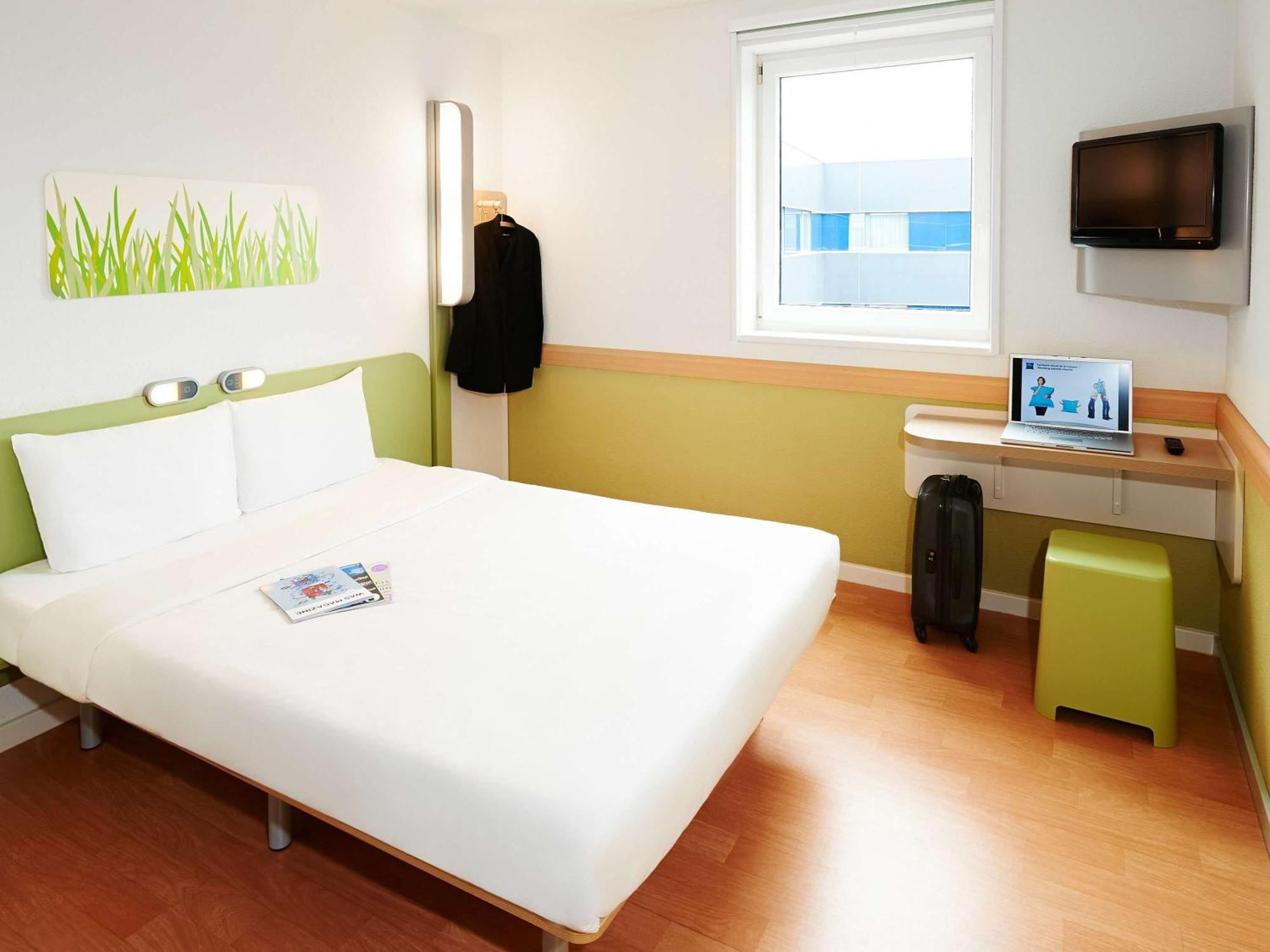 Ibis Budget Tours Nord Екстер'єр фото